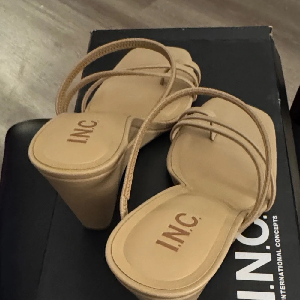 INC International Concepts 🌺Women's Beige Wedge Sandals BRAND NEW IN BOX SIZE 🌺